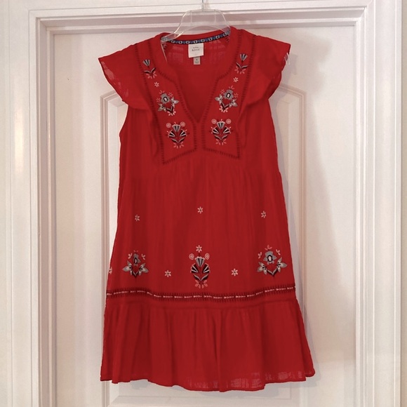 Knox Rose Dresses & Skirts - Knox Rose Flutter Sleeve Boho Embroidered Red Dress with Ruffle Hem